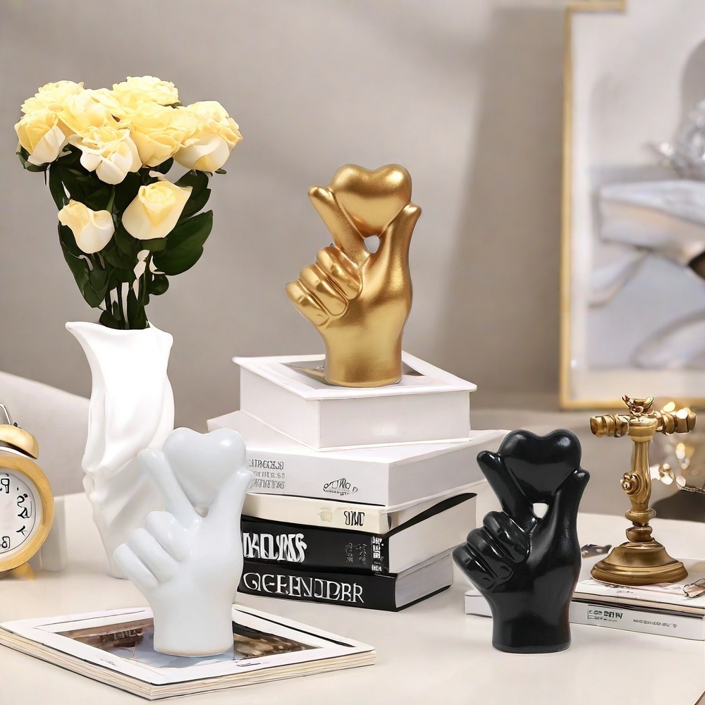 Heart Hand Gesture Statues Scu - đánh giá và giá Home Decor Y2K